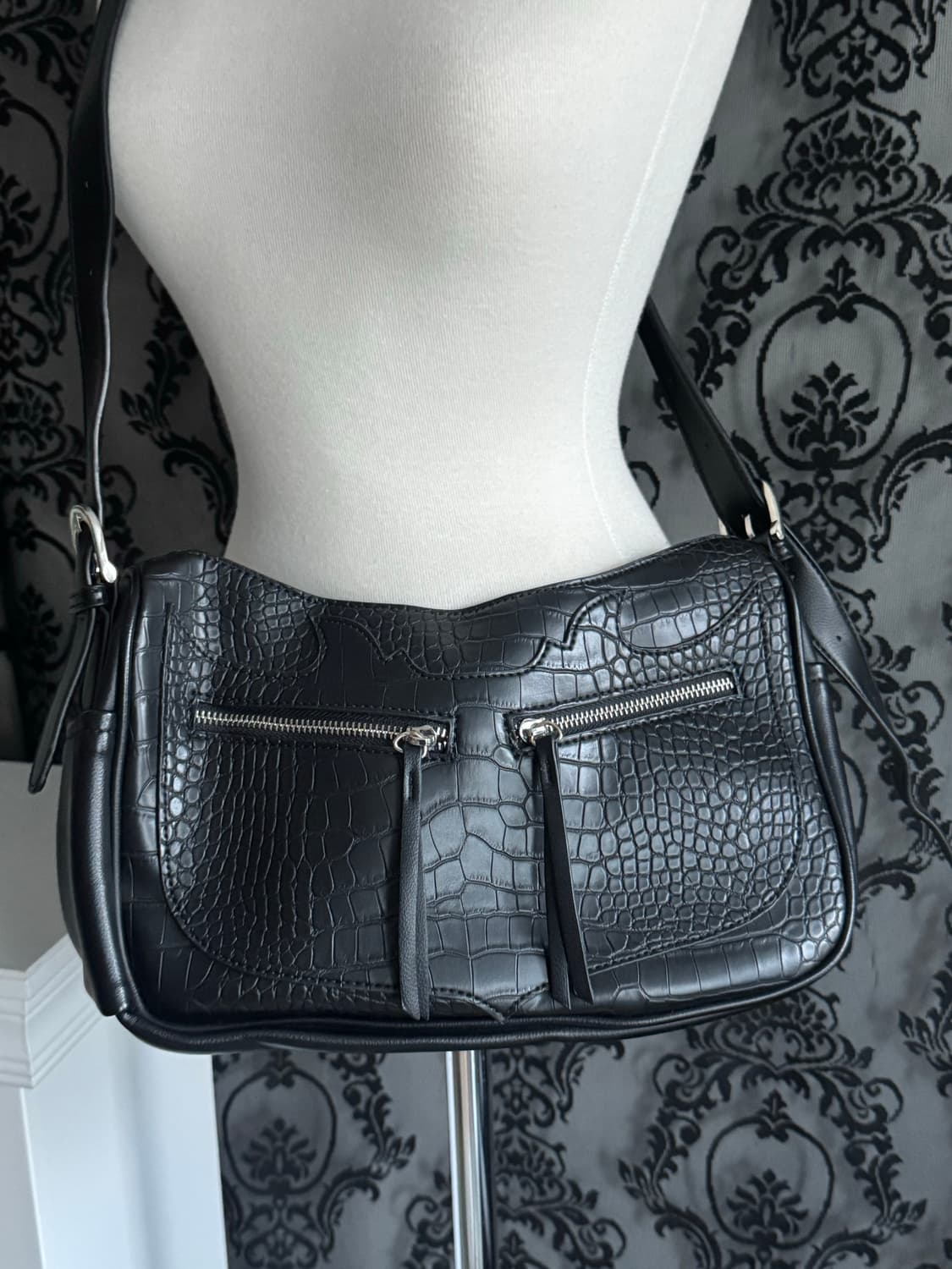 파이톤 레더 크로스백  상품이미지4