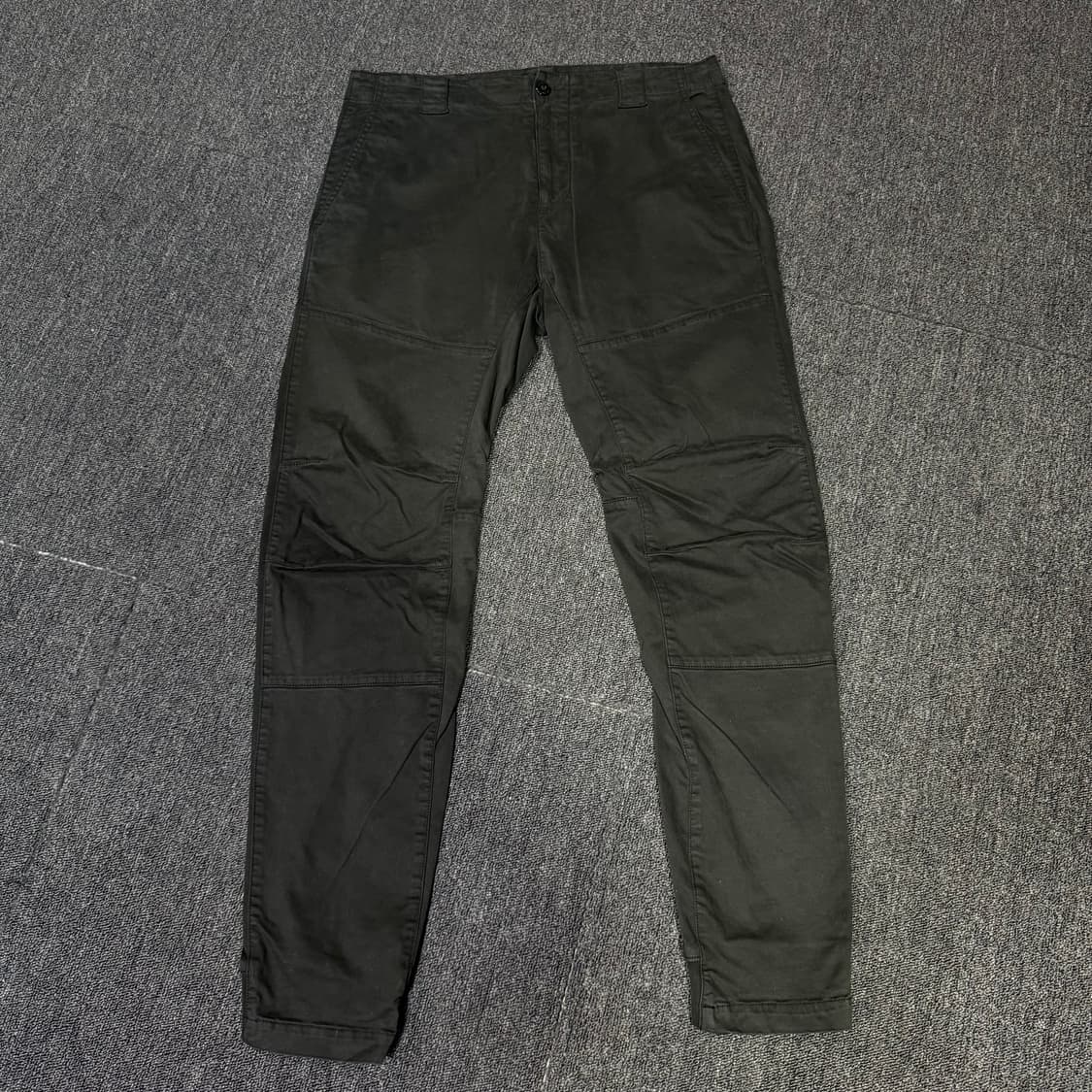 CP컴퍼니 ERGONOMIC FIT 팬츠 상품이미지1