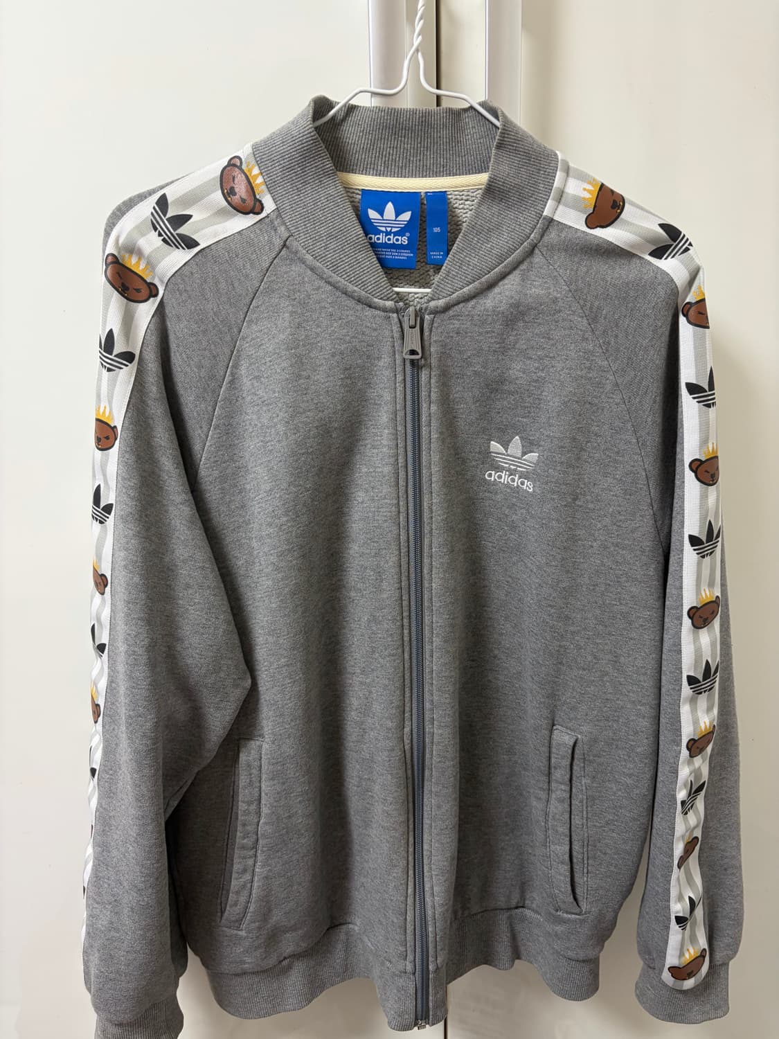 아디다스 니고베어 그레이 곰 져지 상품이미지1