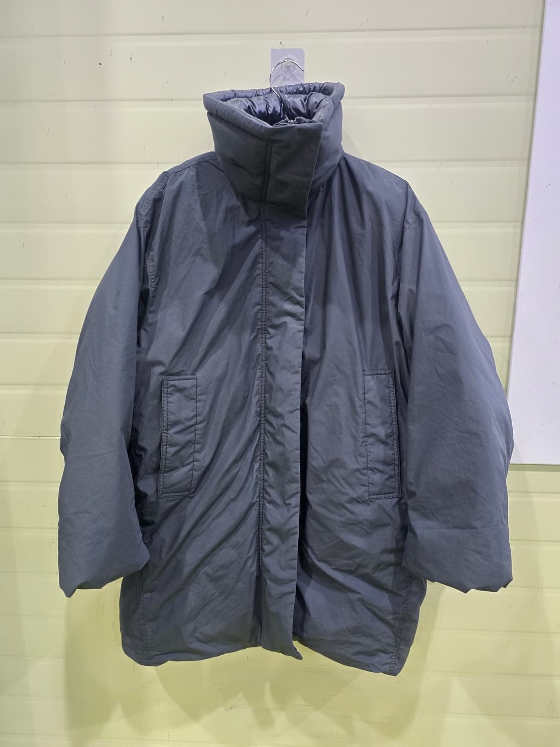 유니클로 U 롱패딩 XL 회색. 상품이미지5