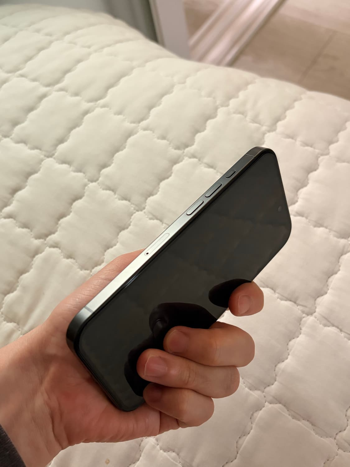 아이폰 15pro 티타늄 블랙 128GB 판매해요! 상품이미지4