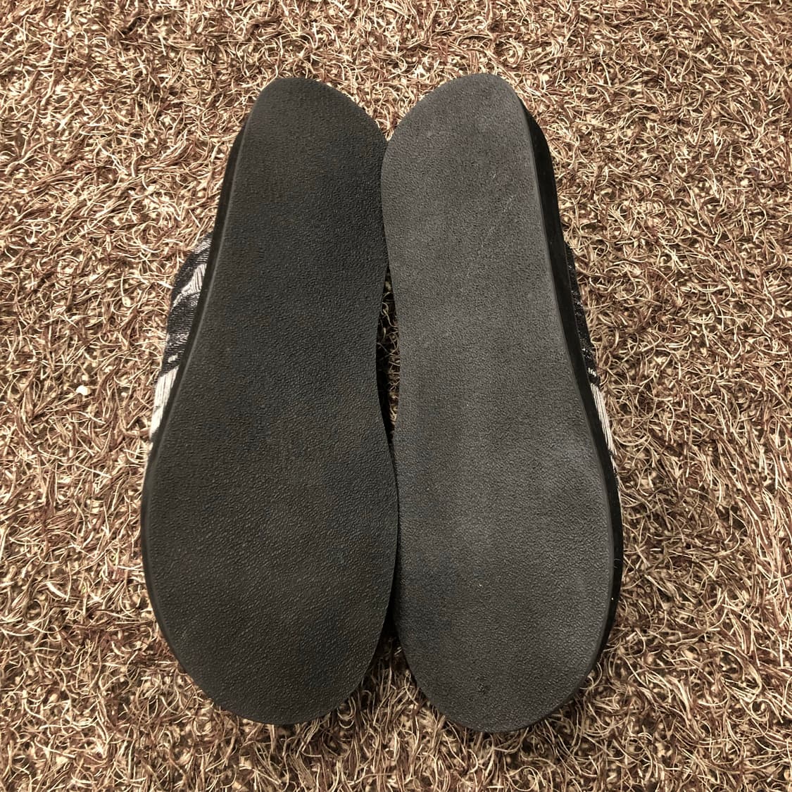 마뗑킴 마틴 심볼 플랫 뮬 슬리퍼 상품이미지4