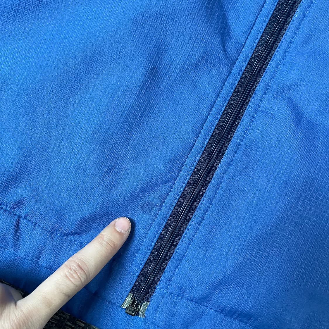 뉴발란스 미니로고 올드스쿨 블루 배색 바람막이 105 상품이미지6