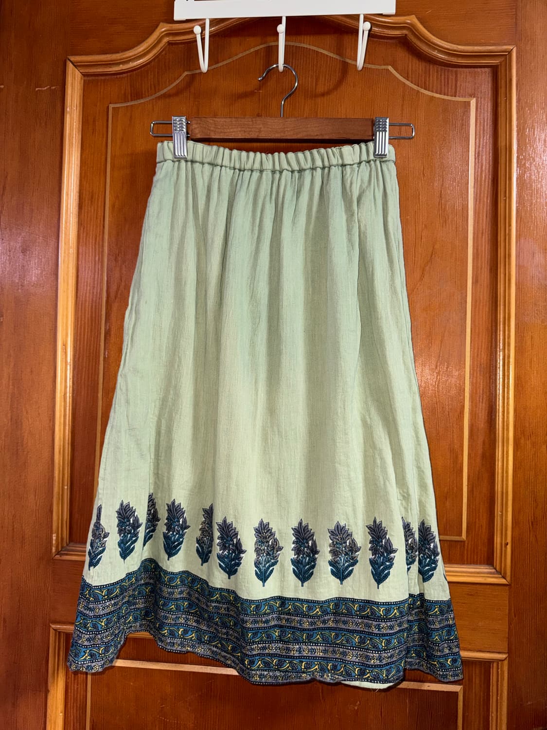 에스닉 피스타치오 스커트 상품이미지1