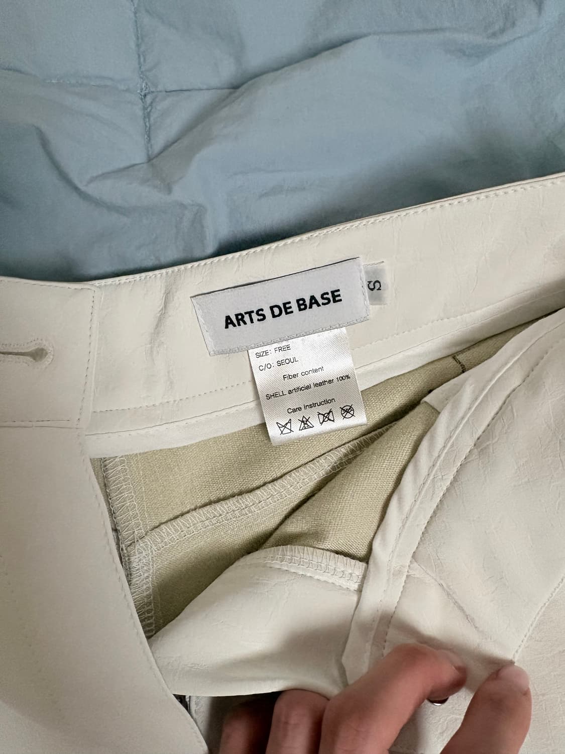 아드베스 가죽반바지 흰색 상품이미지2