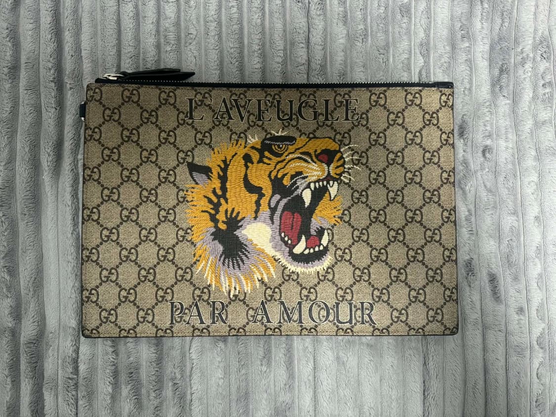 구찌 타이거 수프림 클러치백 상품이미지1