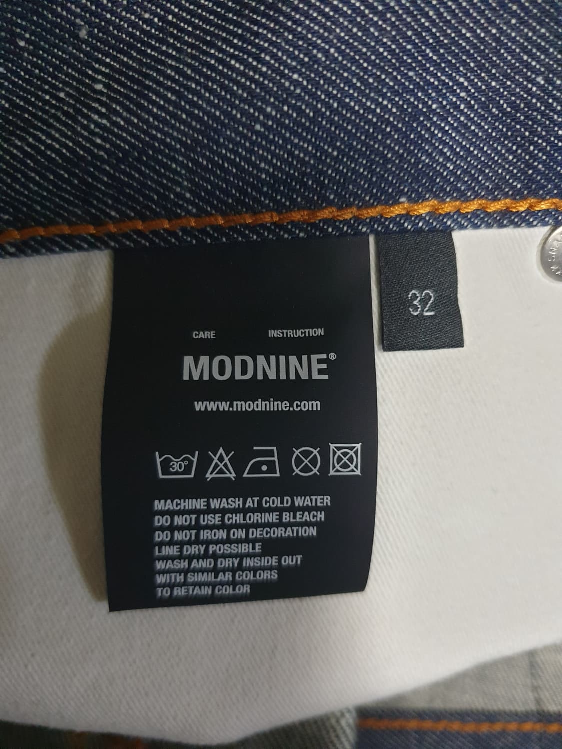 모드나인 MOD1 레귤러핏 생지 데님진 (32) 상품이미지6