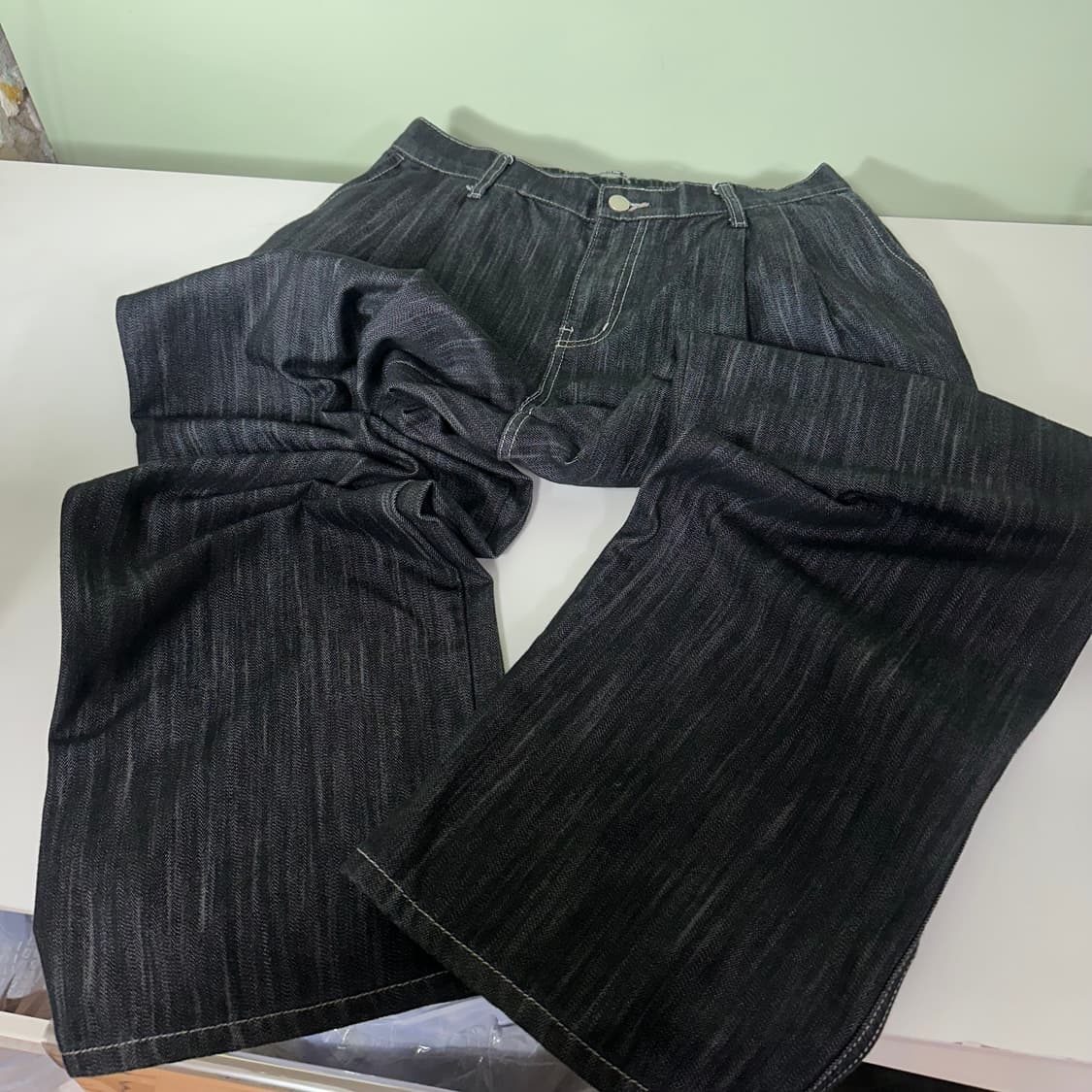 L 드로우핏 하이웨스트 와이드핏 투턱 인디고 데님팬츠 상품이미지4