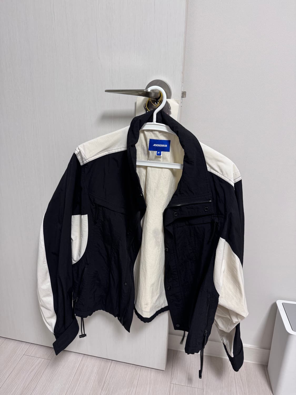 아더에러 그램퍼 점퍼 느와르 A1 상품이미지3