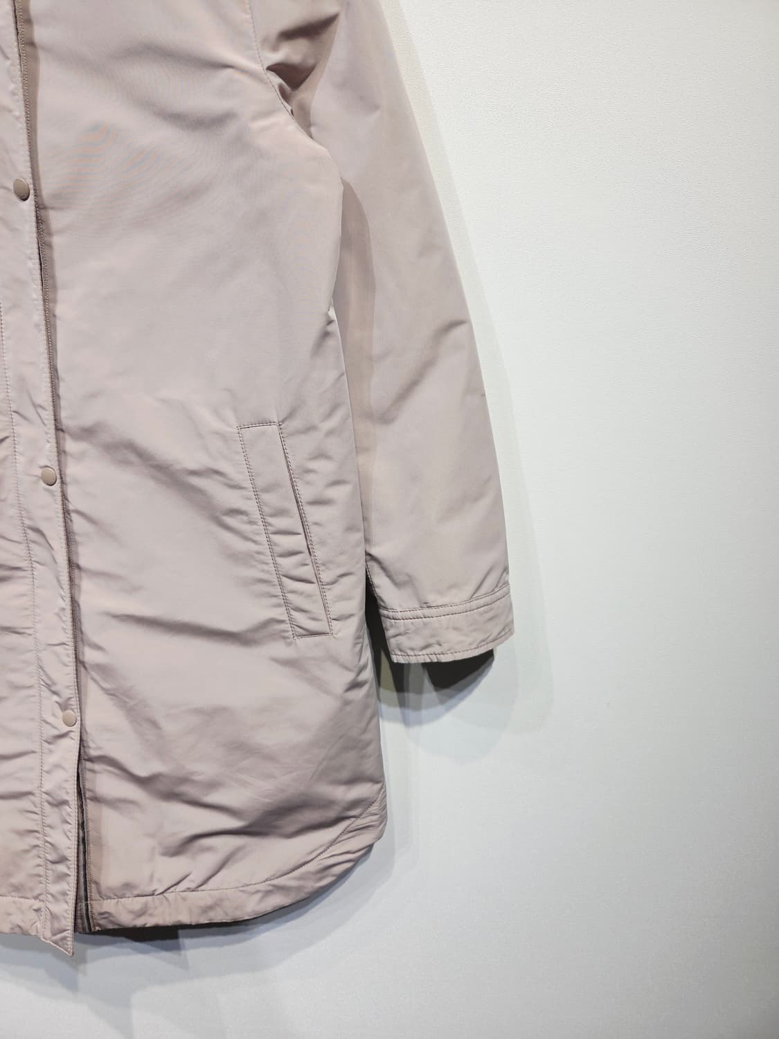 BCBG 스냅버튼 패딩 하프 코트 상품이미지5