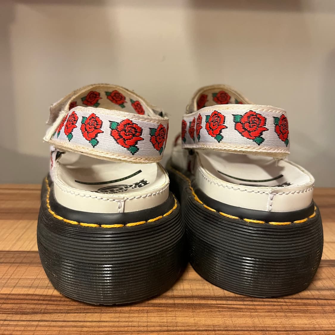 닥터마틴 아기네그 딘 로즈 샌들 상품이미지3