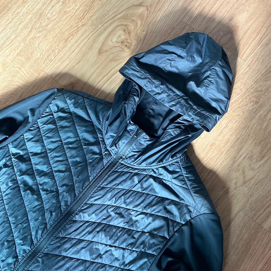 나이키 에어로레이어 러닝 자켓 바람막이 경량 패딩 겨울 / 에어로로프트 상품이미지3