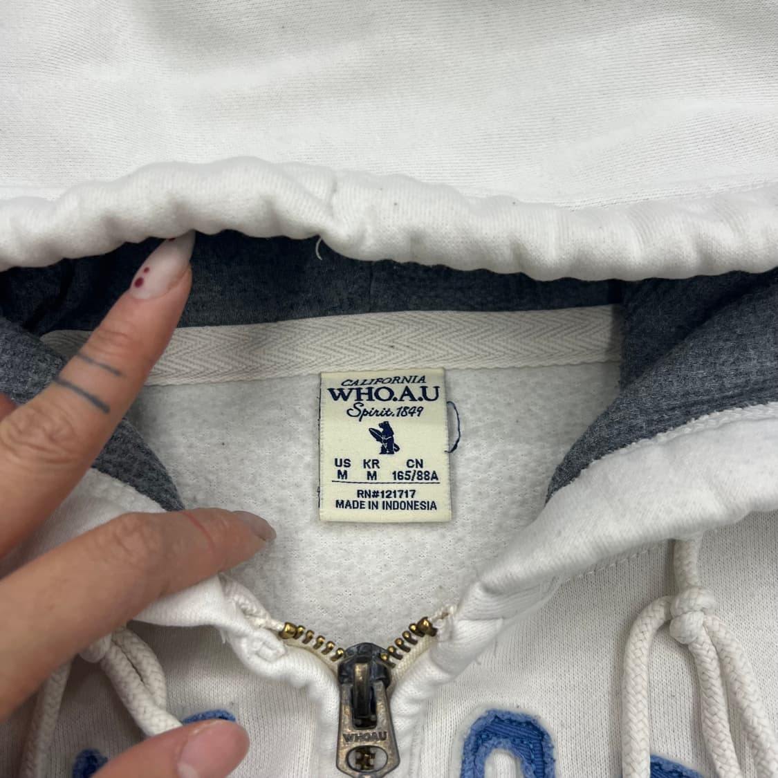 후아유 화이트 후드집업 상품이미지2