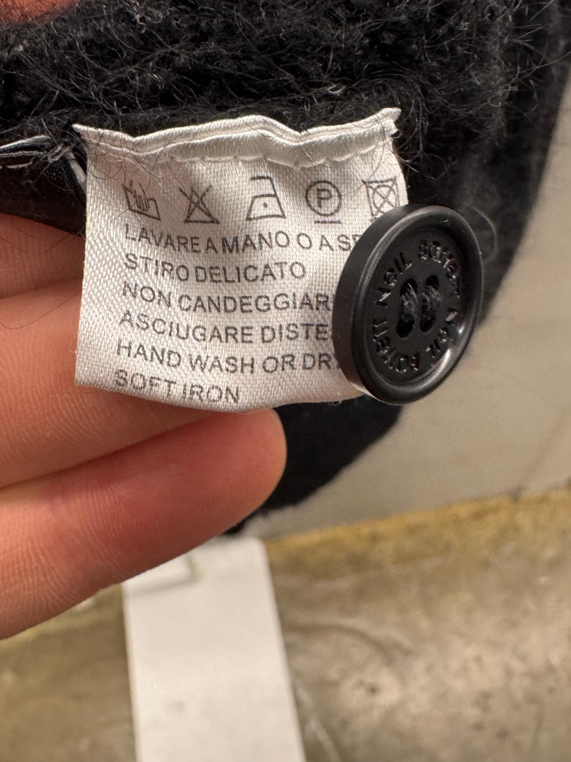 닐바렛 블랙 브이넥 가디건 M 상품이미지6