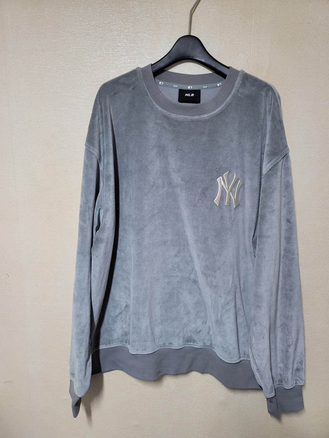 Mlb 벨벳 메가오버핏 맨투맨 상품이미지1