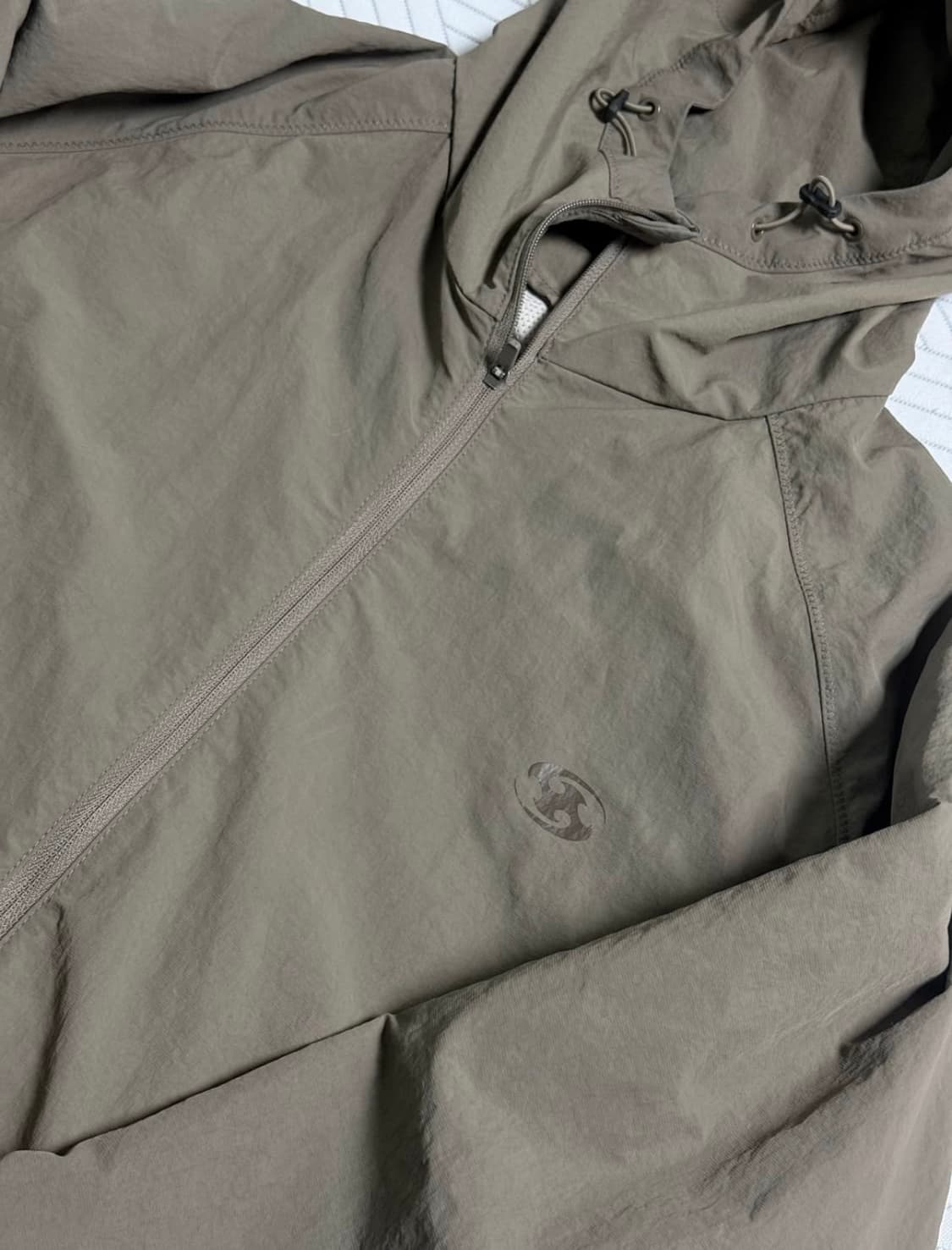 산산기어 25FW 알파재킷 브라운 바람막이 상품이미지2