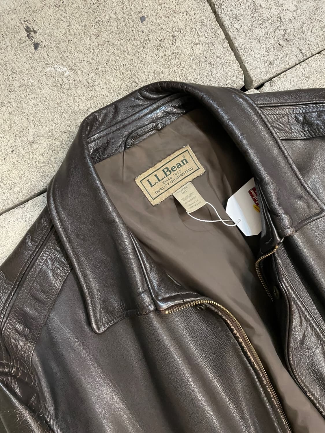 엘엘빈 A-2 염소 가죽 자켓  상품이미지4