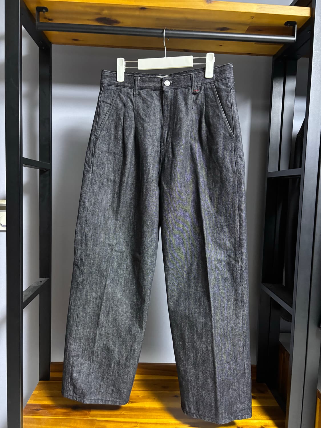 [M] 포트너스 Two Tuck Wide Indigo Jeans  상품이미지3