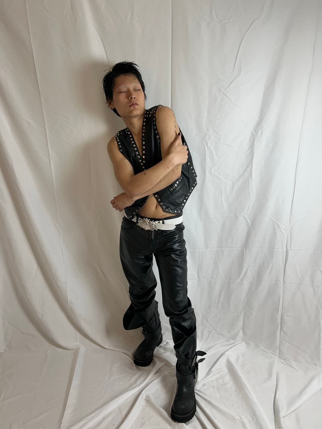 Cow Skin Line Stone Vest 상품이미지3