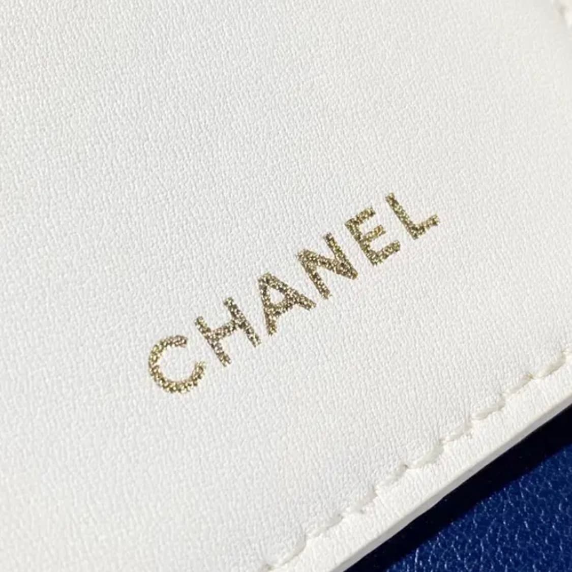 [정품] CHANEL 샤넬 코코크러쉬 크림화이트 카드지갑 상품이미지6