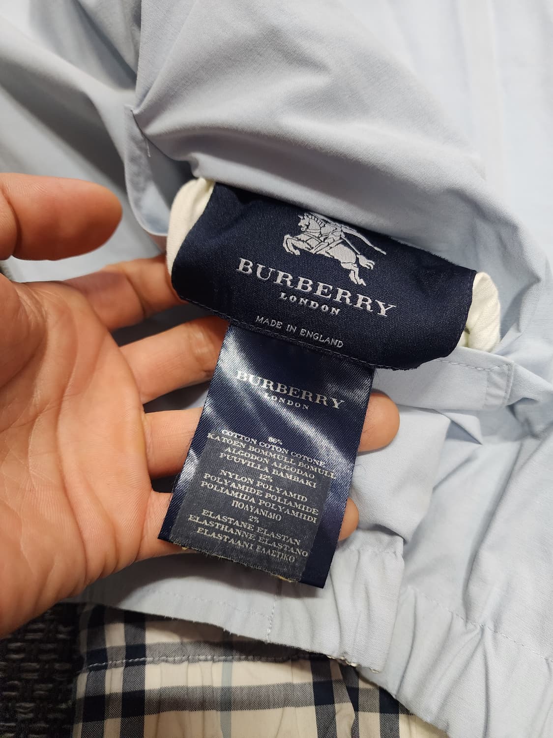 버버리 화이트 스카이블루 리버시블 노바체크  상품이미지7