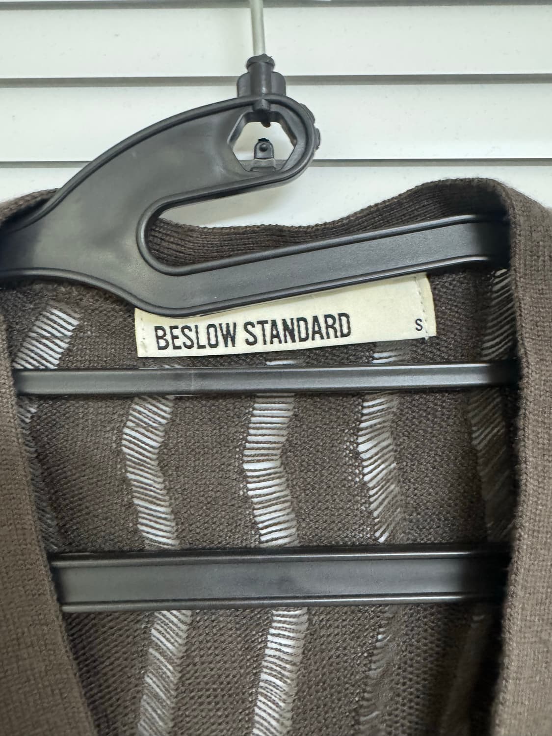 비슬로우 메쉬 브이넥 가디건 상품이미지2