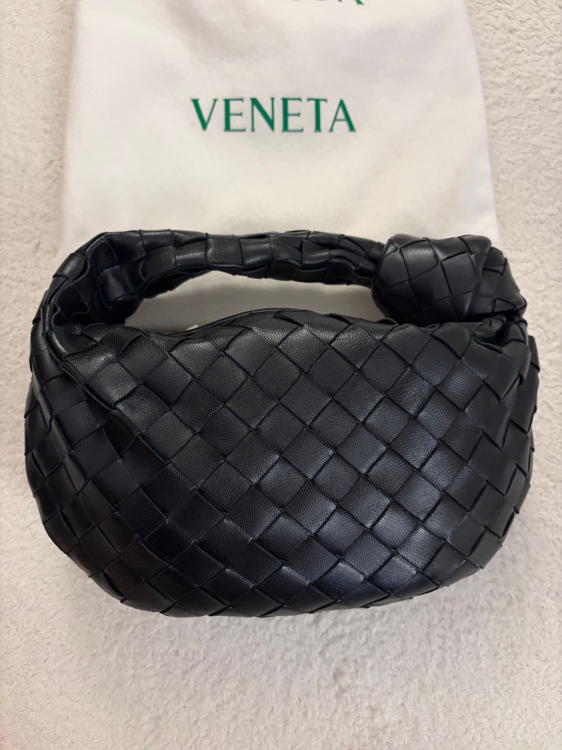 보테가 베네타 미니 조디 (블랙은장) 상품이미지4