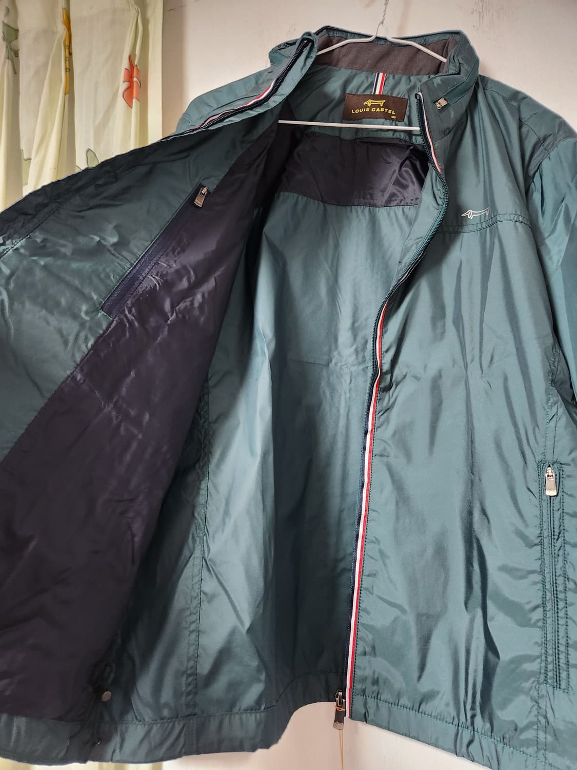 새것)루이까스텔 골프웨어 바람막이 점퍼 100 상품이미지5