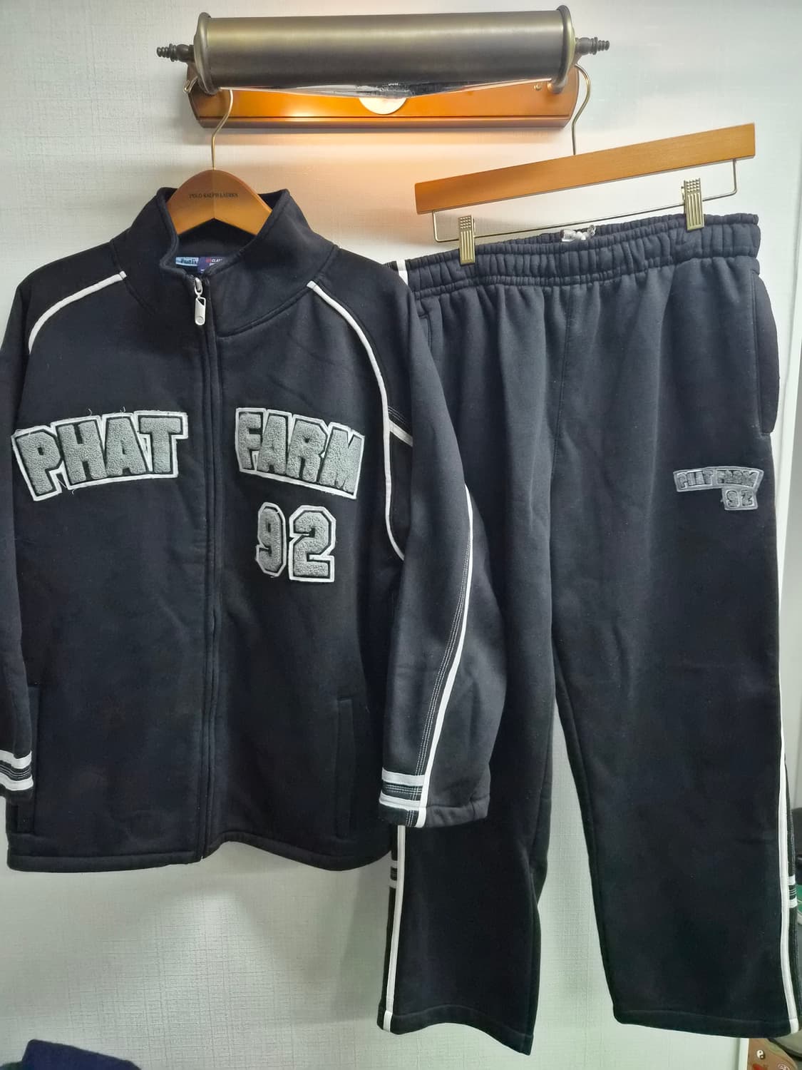 XL) PHAT FARM 팻팜 트레이닝 셋업 팝니다 상품이미지1