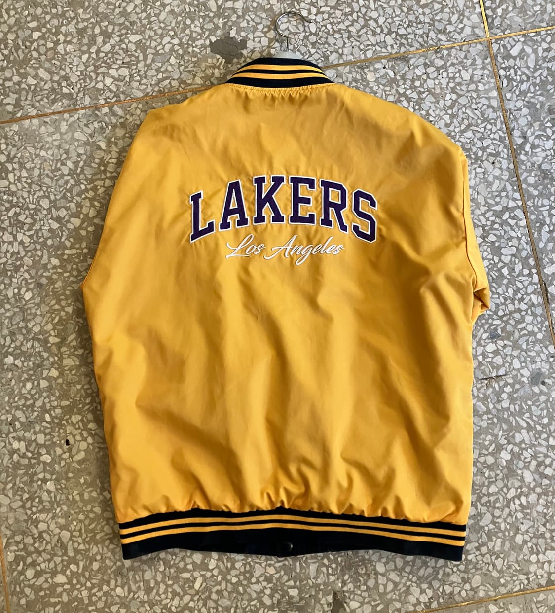 LA레이커스 리버시블 바시티 자켓 lakers 상품이미지3