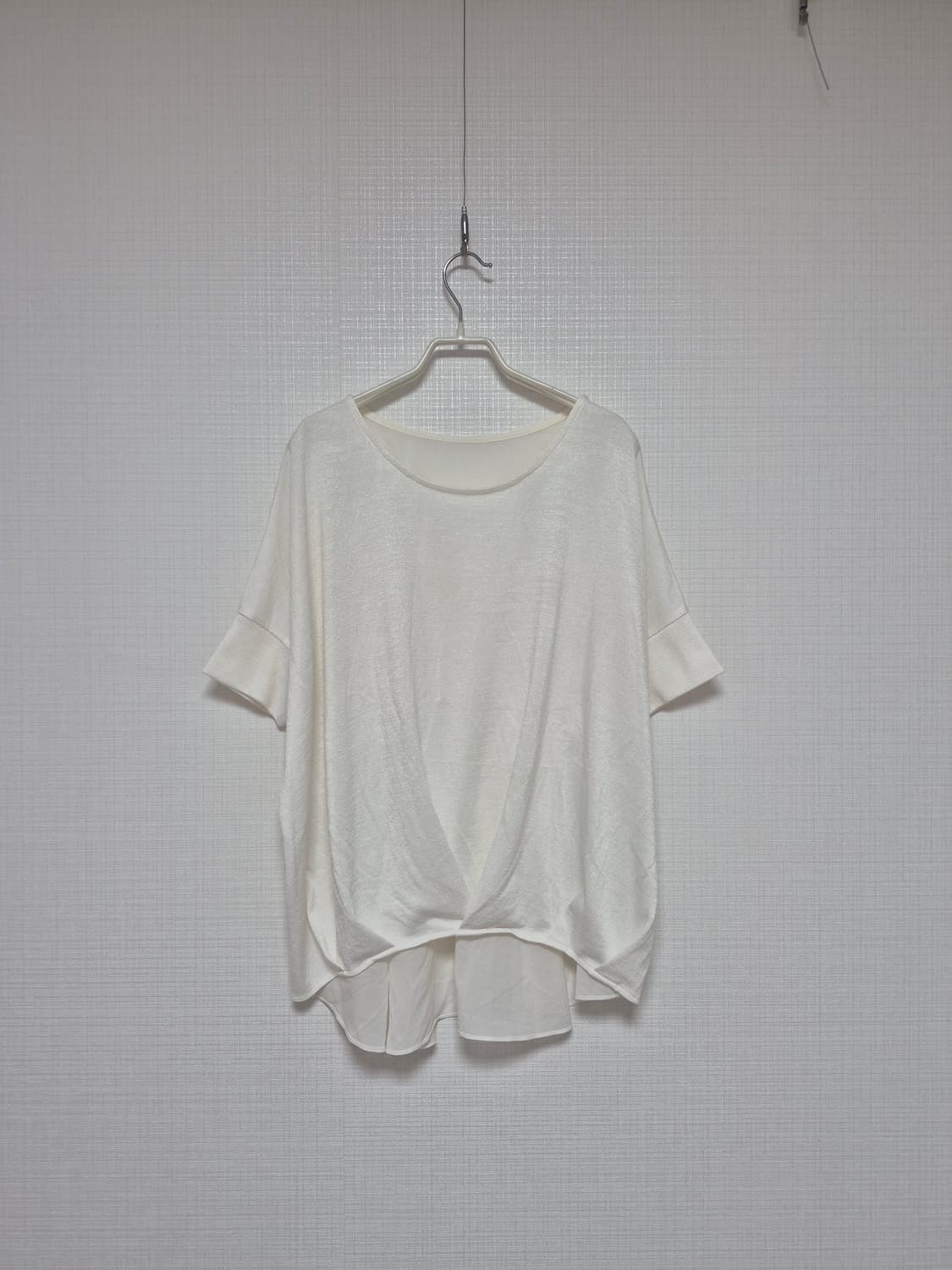 Rosebud Tank 드레이프 풀오버 아이보리 상품이미지1