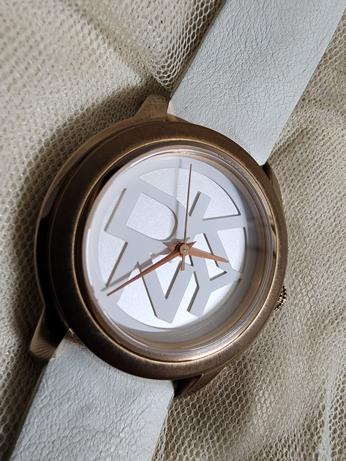 DKNY  NY-8802 로즈골드 시계 38mm공용 상품이미지7