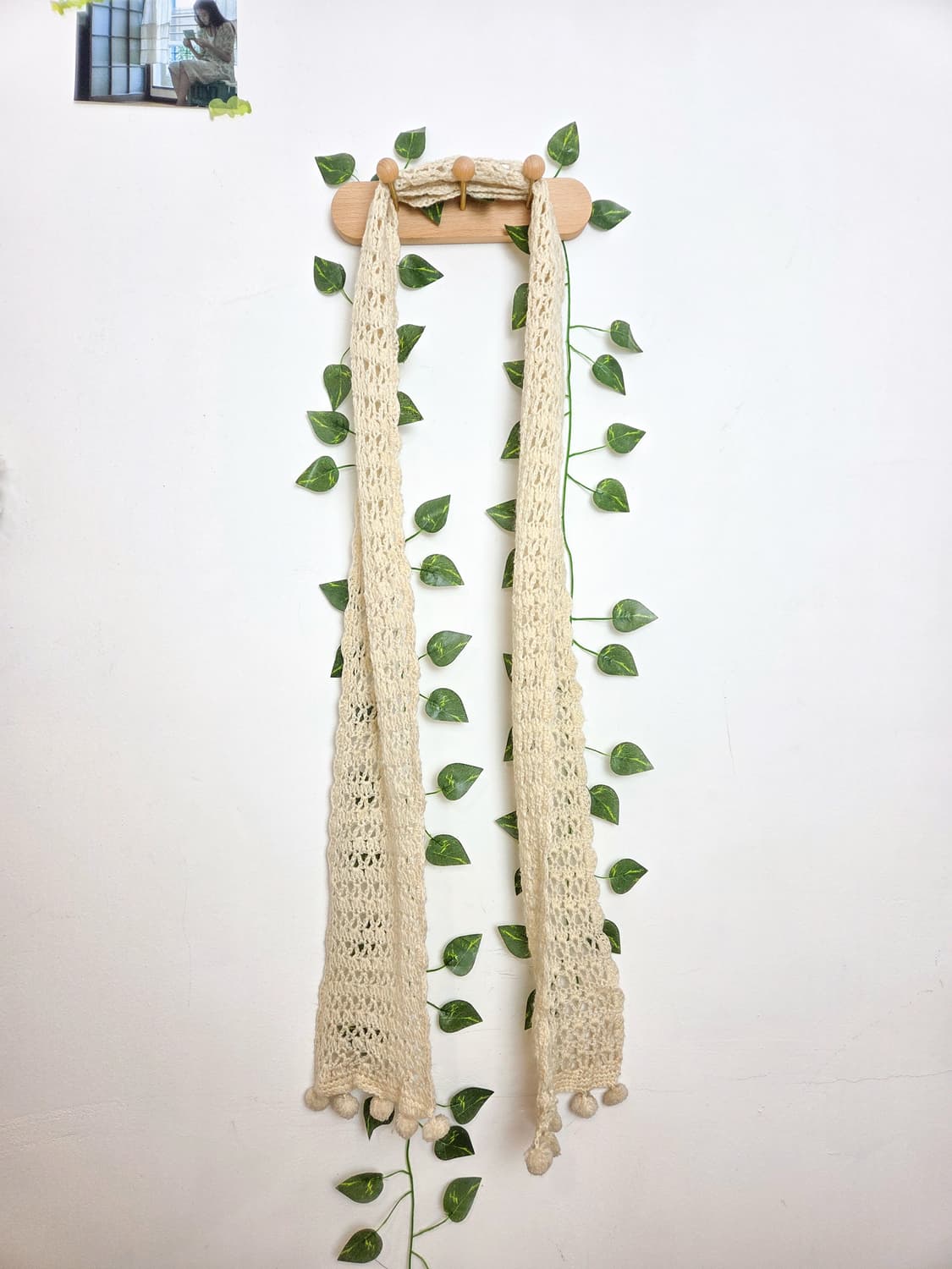 폼폼 아이보리 머플러 상품이미지1