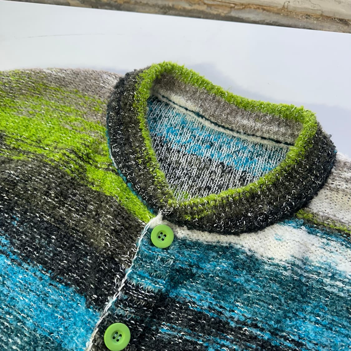 XL 빈티지 나염컬러 루즈오버핏 부클니트 U넥가디건 상품이미지4