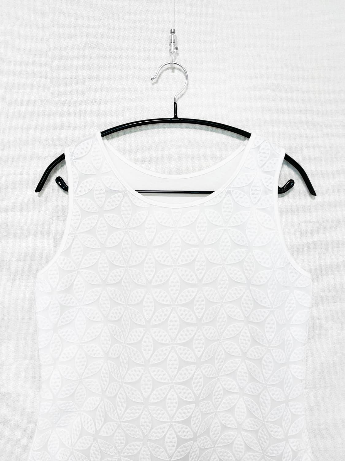 Mesh Flower Sleeveless – White 상품이미지4