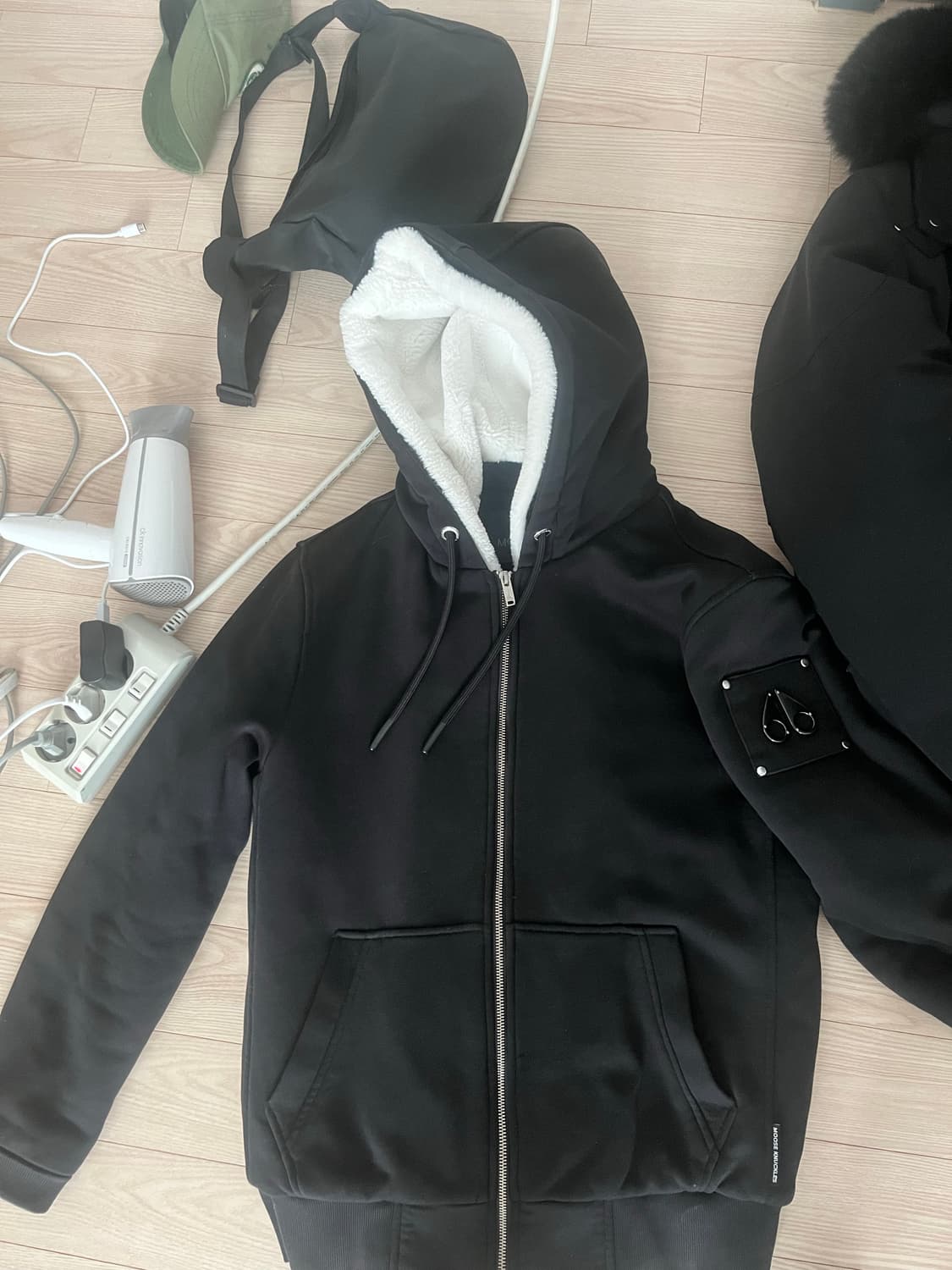 무스너클 버니스웨터& 발리스틱 상품이미지3