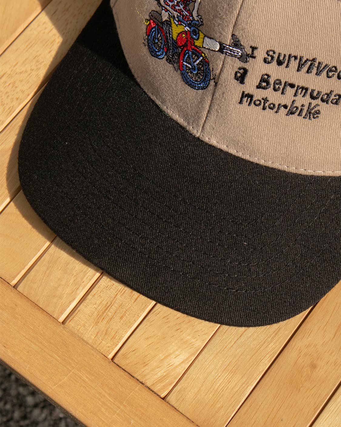 I survived a Bermuda Motorbike 퍼니 캡 상품이미지3
