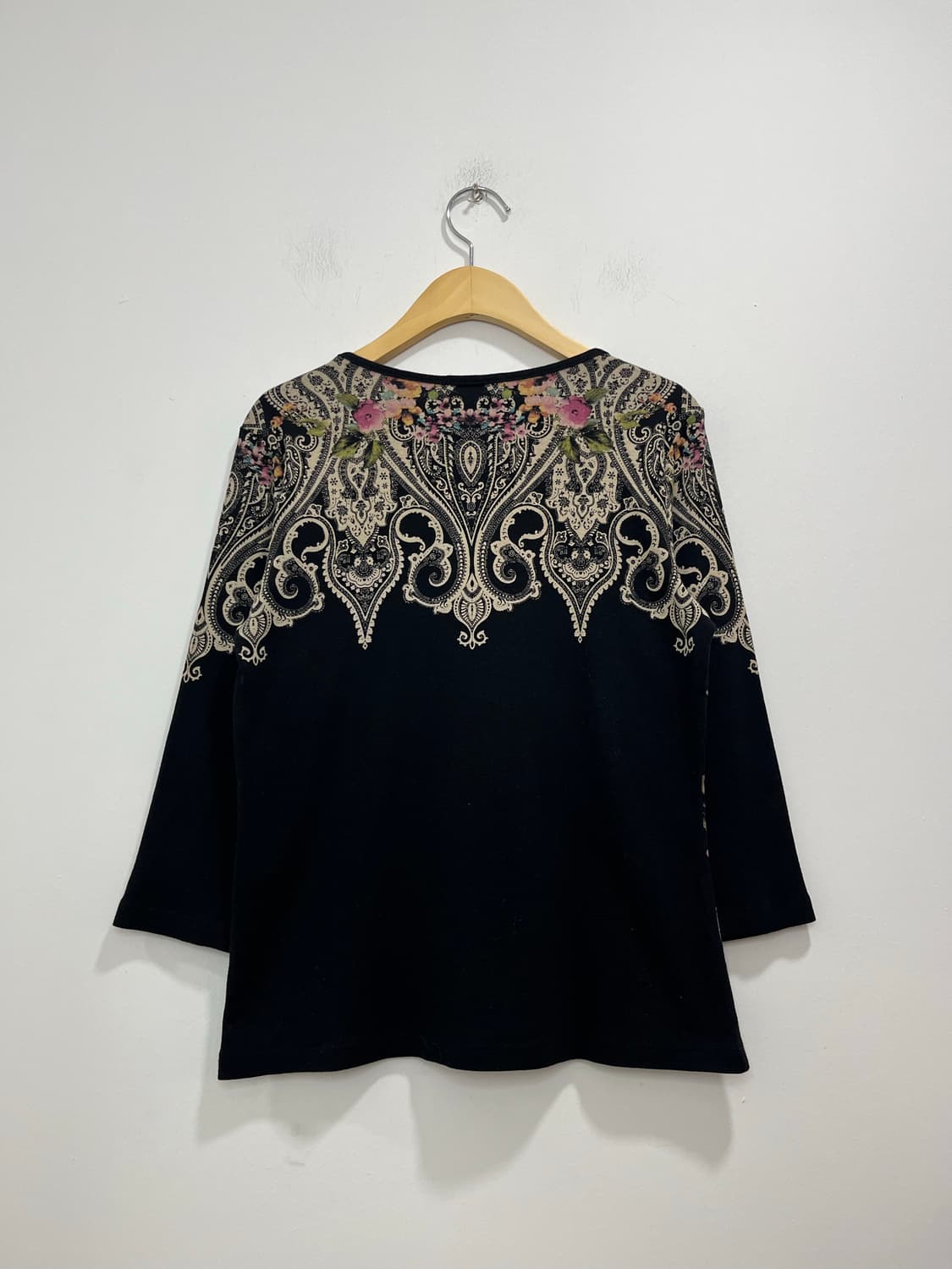 오리엔탈 페이즐리 플라워 큐빅 롱슬리브 티셔츠  상품이미지5