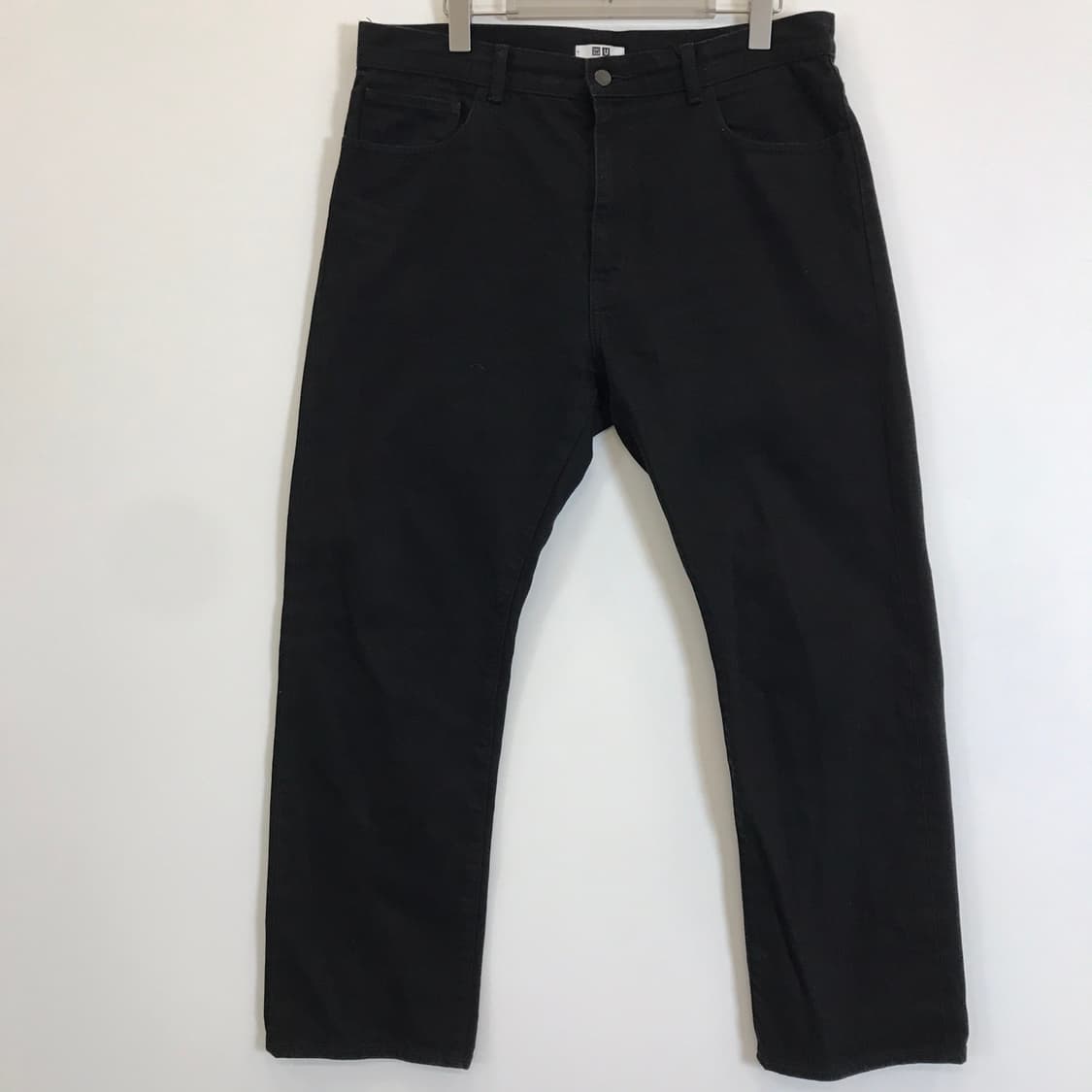 유니클로U 레귤러핏 블랙진 [34인치] 상품이미지1