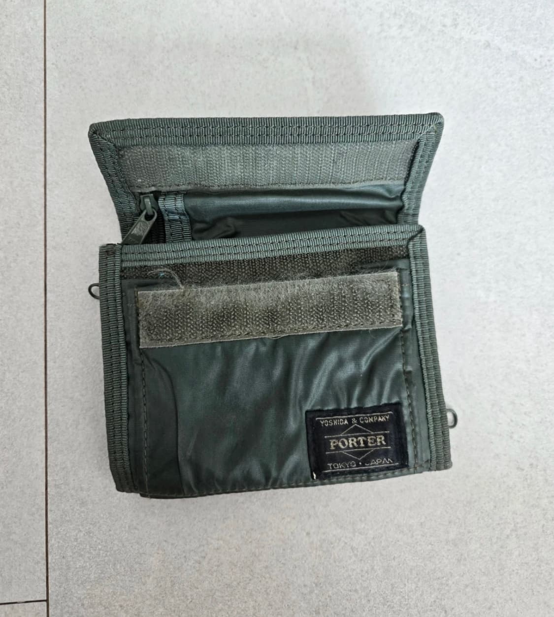 포터 탱커 반지갑 세이지그린 상품이미지4