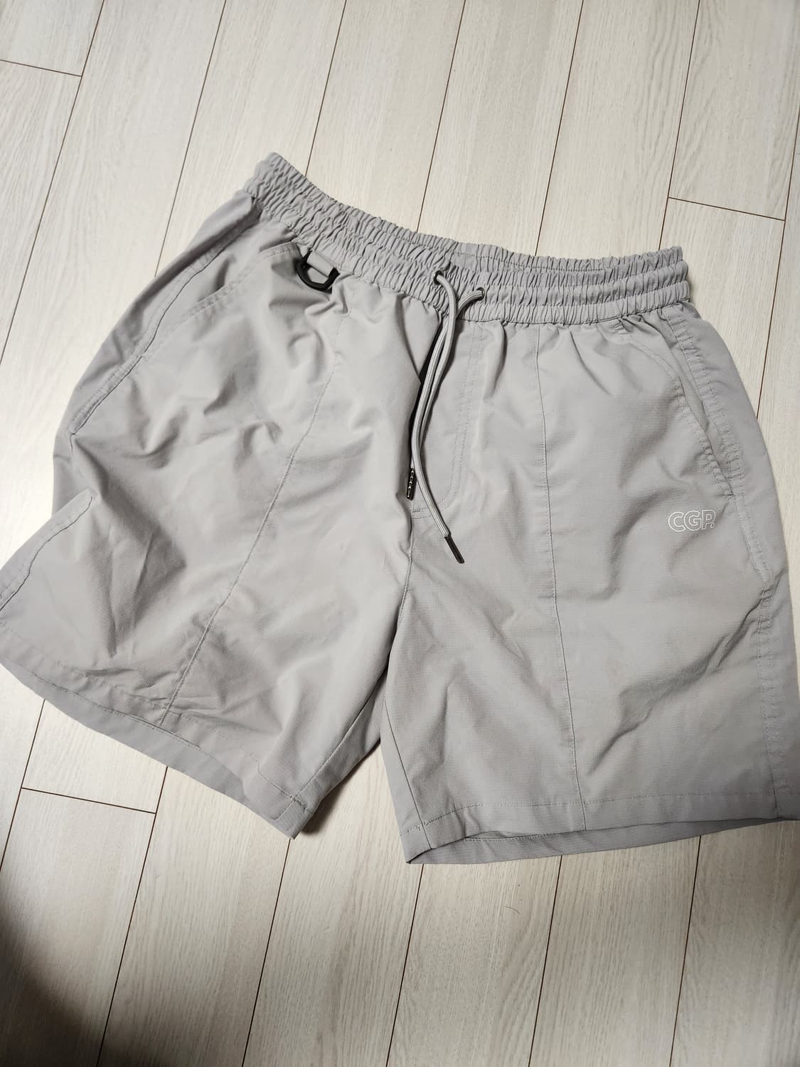 새상품급)코드그라피 반바지 크리스피 나일론 쇼츠 사이즈M

여러 중고사이 상품이미지1