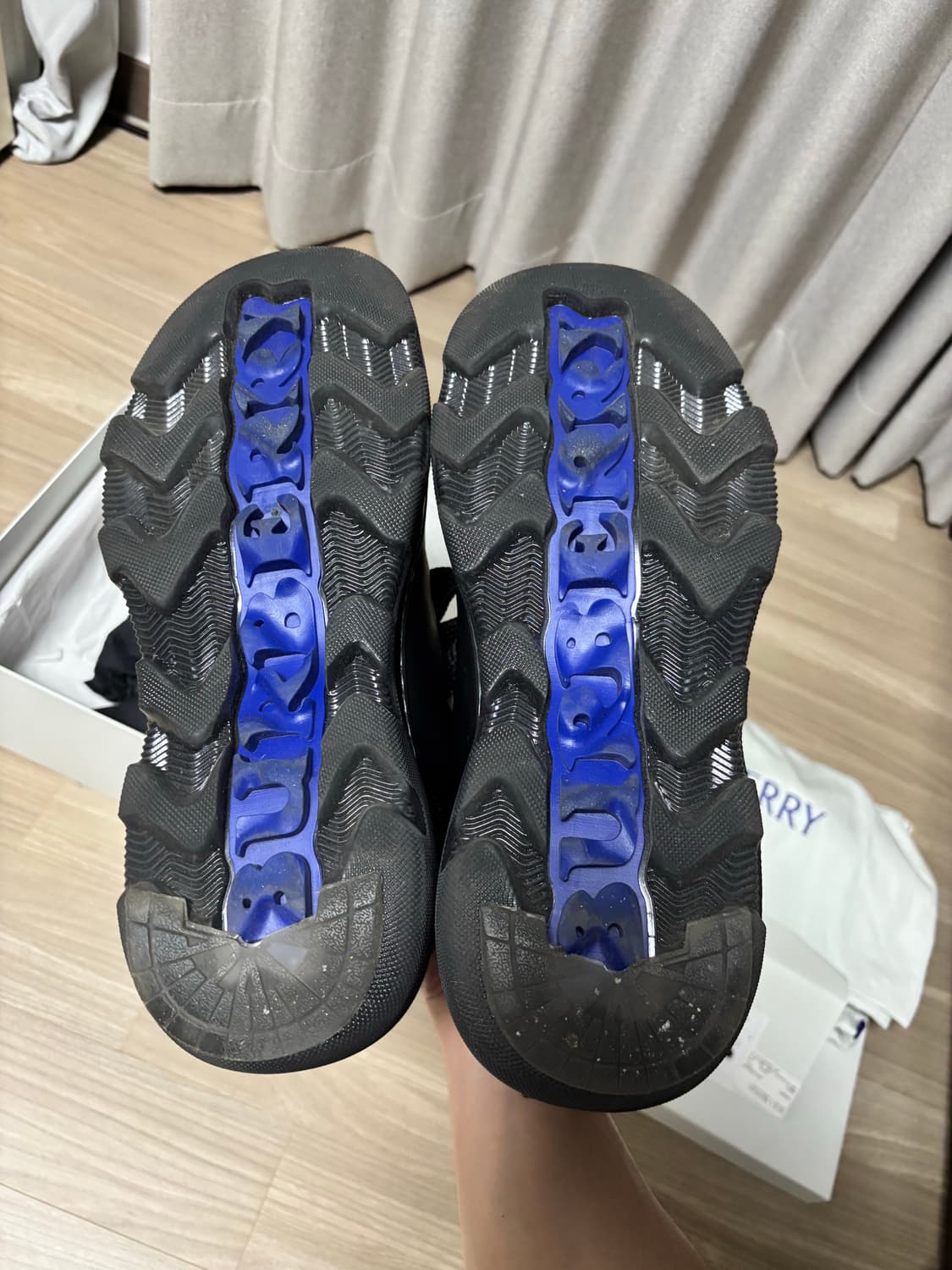 43 버버리 트렉 부츠 상품이미지3