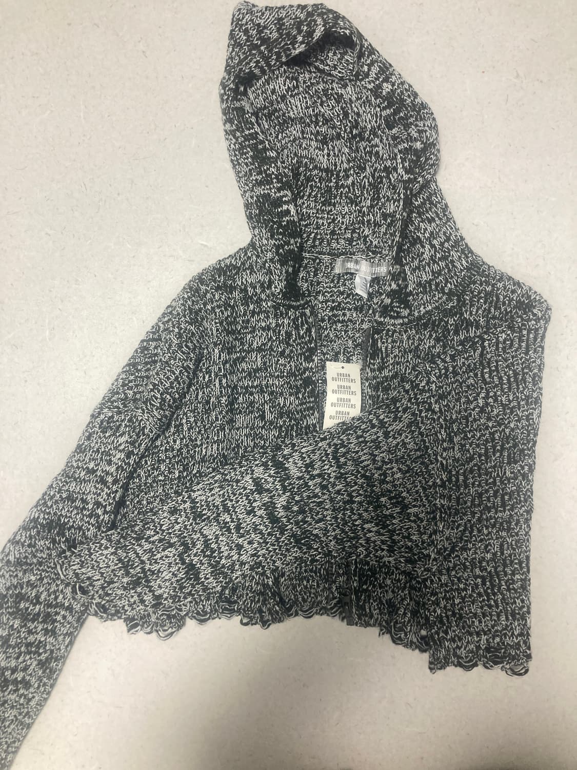 어반아웃피터스 후드 크롭 가디건 S 상품이미지4