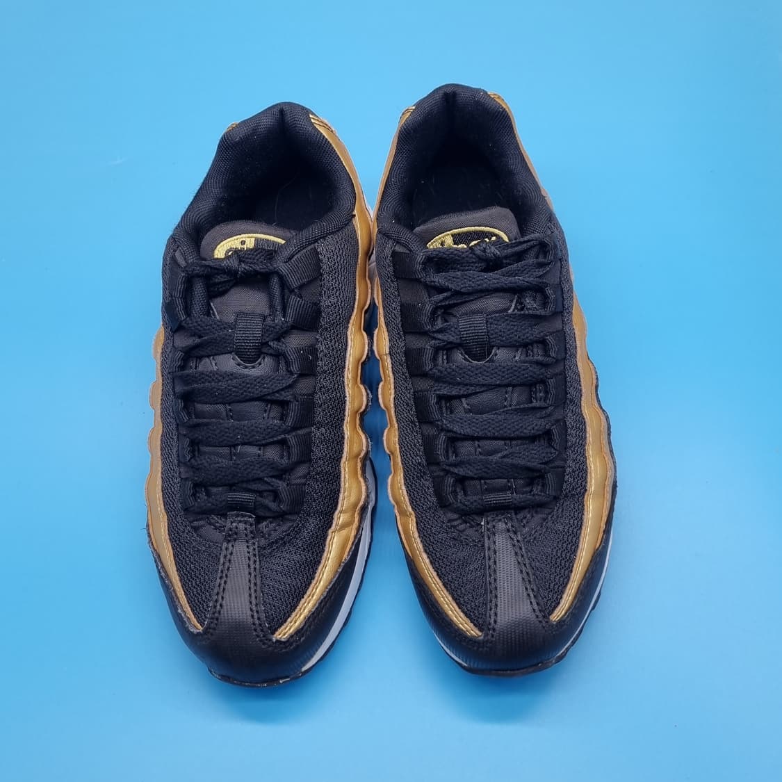 나이키 에어맥스95 골드 운동화225 상품이미지2