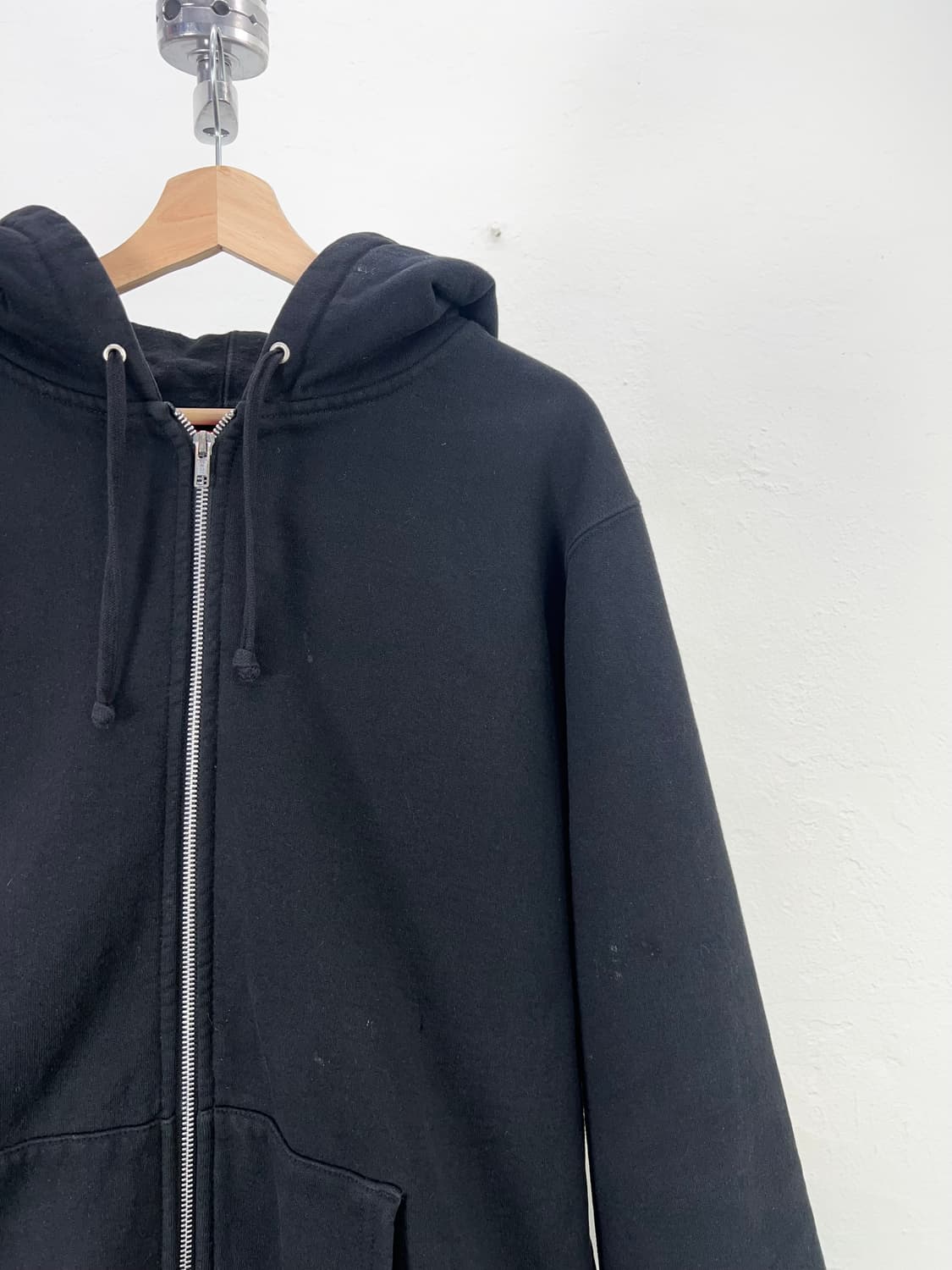 슈프림 18AW 펠트 로고 블랙 후드 집업 상품이미지3
