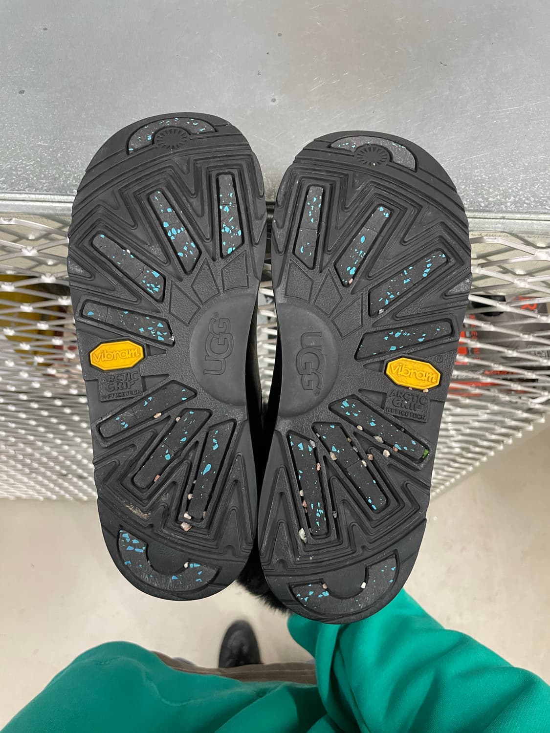 어그 Aya 워터프루프 레더 부츠 240 상품이미지6