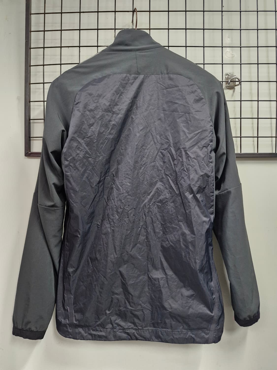 90-95M 나이키 WN-AS 스트라이크 바람막이 자켓. 상품이미지6