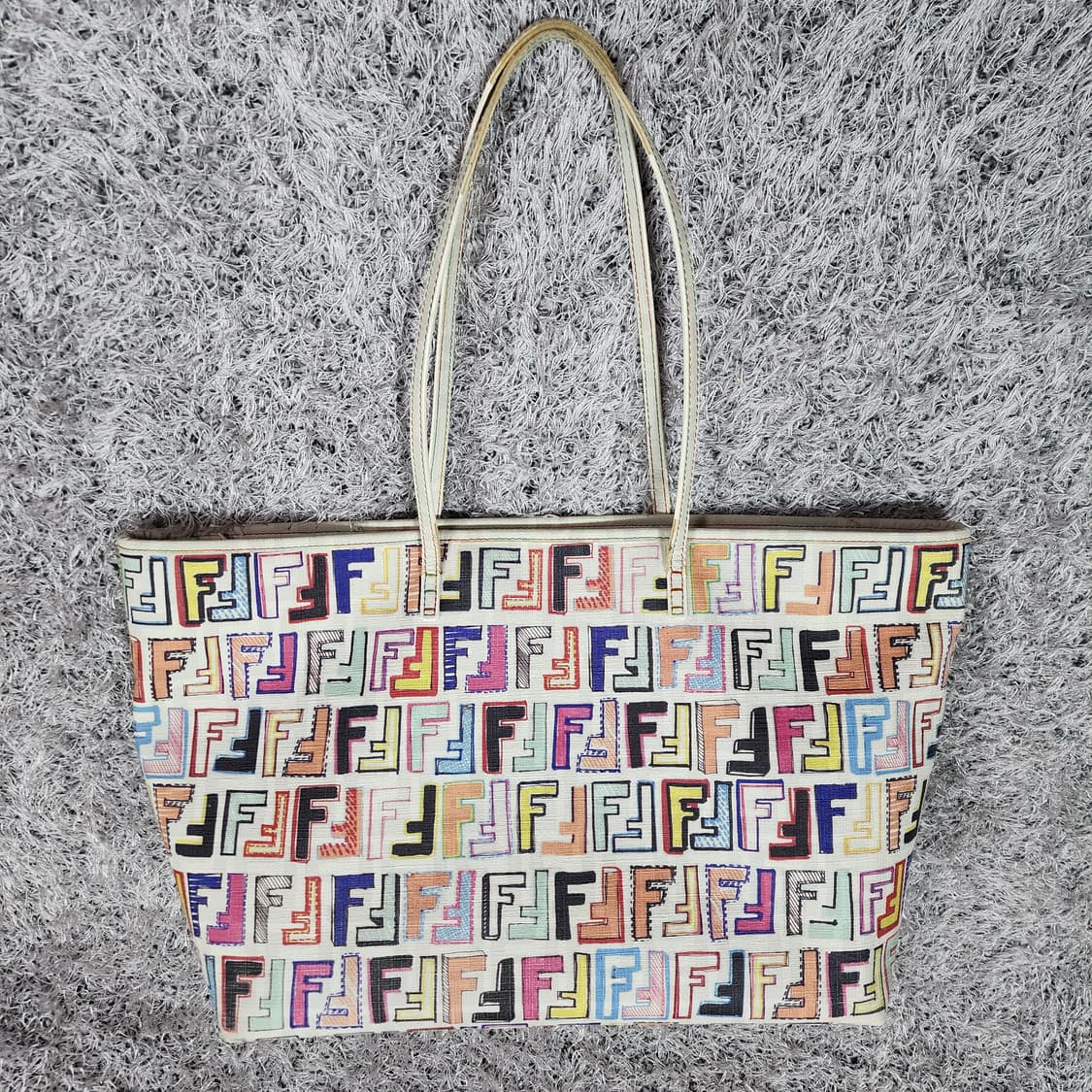 펜디 주카 PVC 쇼퍼백 숄더백 상품이미지1