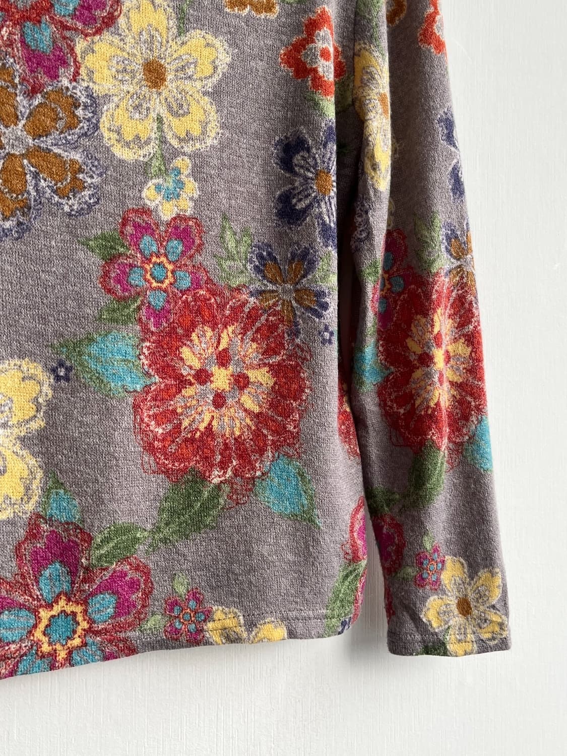 Sanana 플라워 하이넥 니트 상품이미지3