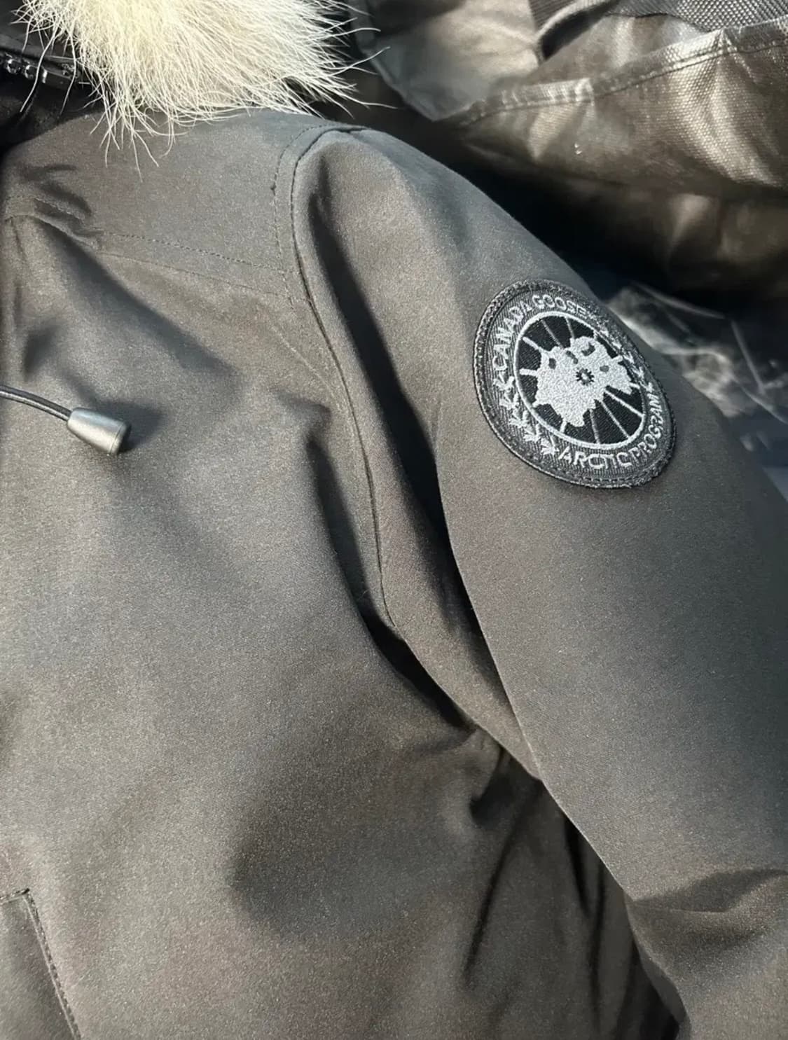 캐나다구스 블랙라벨 샤토 블랙 M사이즈 새상품 판매 상품이미지2